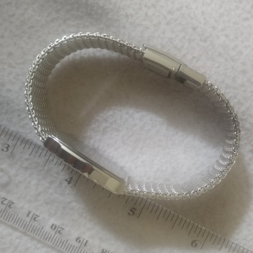 Vintage Waltham silver quartz watch time piece - Picture 7 of 9